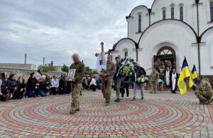 17 травня Нововолинська громада провела в останню путь Героя – Зоряна Франчука 17 травня Нововолинська громада провела в останню путь Героя - Зоряна Франчука