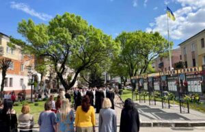 У Нововолинську вшанували пам’ять загиблих під Волновахою У Нововолинську вшанували пам’ять загиблих під Волновахою