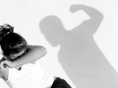 Сімейні розборки: чоловік побив свою дружину та двох дітей! Сімейні розборки: чоловік побив свою дружину та двох дітей!