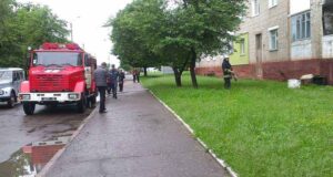 На проспекті Перемоги сталась пожежа! На проспекті Перемоги сталась пожежа!