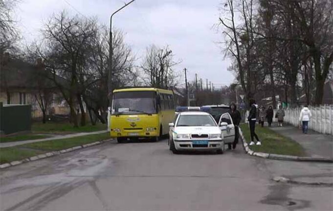 Порушення правил дорожнього руху обурює нововолинських водіїв Порушення правил дорожнього руху обурює нововолинських водіїв