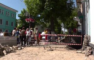 Олег Приступчук провів екскурсію по підвальному приміщенні, де робить реконструкцію (відео) Олег Приступчук провів екскурсію по підвальному приміщенні