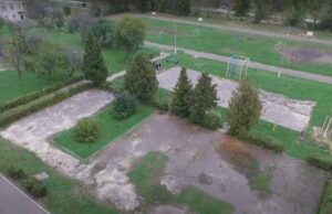 Занедбані шкільні спортмайданчики Нововолинська показали з висоти пташиного польоту Занедбані шкільні спортмайданчики Нововолинська показали з висоти пташиного польоту