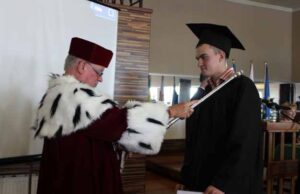 Волинські студенти заробляють тисячі євро в ЄС Волинські студенти заробляють тисячі євро в ЄС