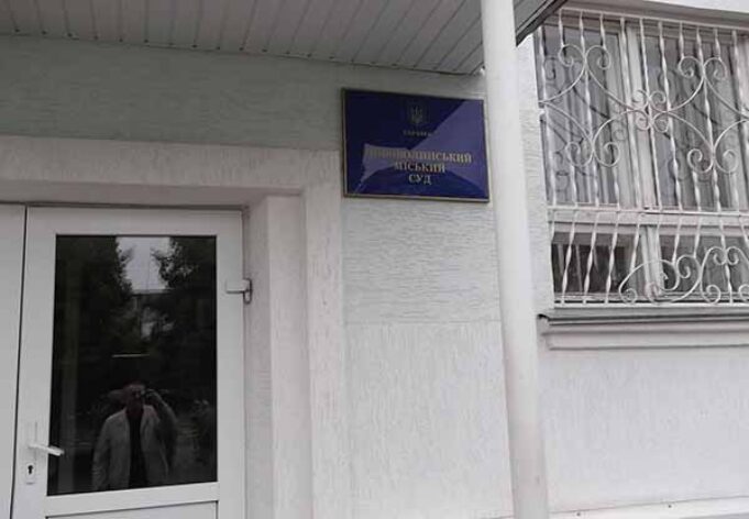 Нецензурна лайка, суд і публічні особи: питання без відповідей Нецензурна лайка
