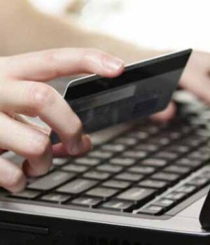 Мешканець Нововолинська ошукав одесита на понад 10 тисяч гривень