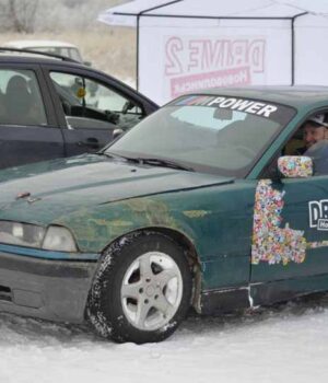 В Литовежі змагались автомобілісти з Волині: перегони по колу на найкращий час (відео)