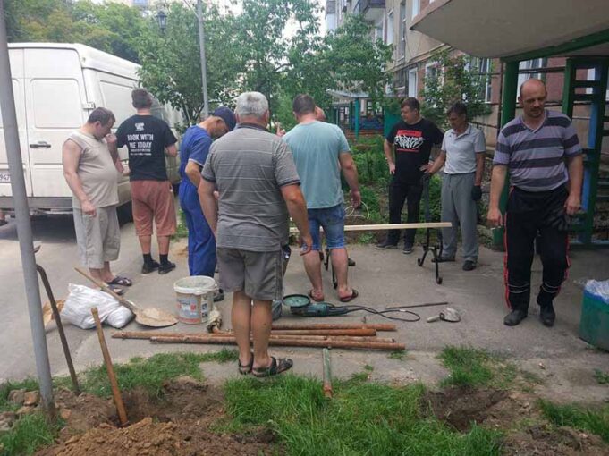 Акція «Чистий двір»! У містах Прибужжя відбуваються толоки Акція «Чистий двір»! У містах Прибужжя відбуваються толоки