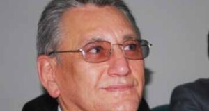 Нардеп Євген Мельник: “Стоїмо до перемоги!” Нардеп Євген Мельник: "Стоїмо до перемоги!"