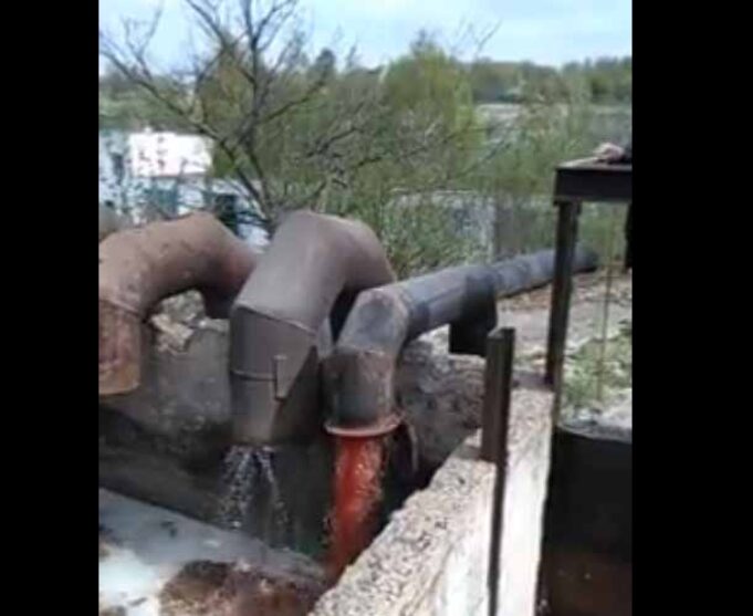 Криваві відходи Курчака утилізують на очисних спорудах Нововолинська? (ВІДЕО) Криваві відходи Курчака утилізують на очисних спорудах Нововолинська? (ВІДЕО)