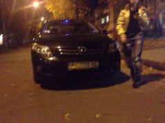 Парковка на 100-метрівці Парковка на 100-метрівці