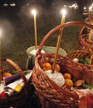 Щиро вітаємо Вас з Великоднем!