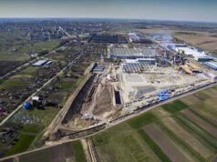 Нововолинцям смердить “Кроноспан”, а влада вмиває руки, – екоактивіст Нововолинцям смердить "Кроноспан"