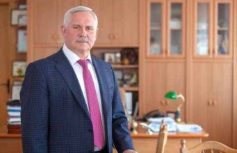 Зарплата Сапожнікова більша, ніж у мера Києва Зарплата Сапожнікова більша