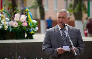 Свого часу Сапожніков говорив, що під синьо-жовтим прапором виступати ніколи не буде, – Зосим Колбун Свого часу Сапожніков говорив