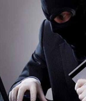 Прокуратура інформує про розповсюджені способи шахрайства