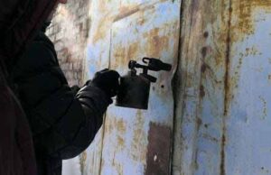 У Нововолинську злодій поцупив з гаража мийку У Нововолинську злодій поцупив з гаража мийку