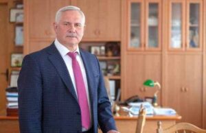 Сапожніков дивно прокоментував своє “захворювання” на коронавірус Сапожніков дивно прокоментував своє “захворювання” на коронавірус