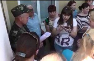 Матері солдатів воюють за своїх синів Матері солдатів воюють за своїх синів