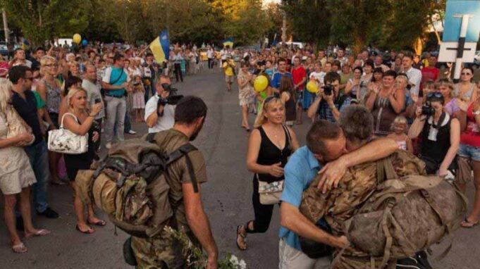 Зранку у Володимир приїдуть бійці, яких тримали в СІЗО Зранку у Володимир приїдуть бійці