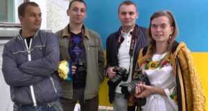 День Незалежності в Нововолинську: “Фото патріота”, ярмарка і молебень (відео) День Незалежності в Нововолинську: "Фото патріота"