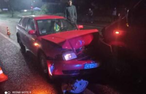 У Нововолинську зіткнулись Ауді та бус. ФОТО У Нововолинську зіткнулись Ауді та бус. ФОТО