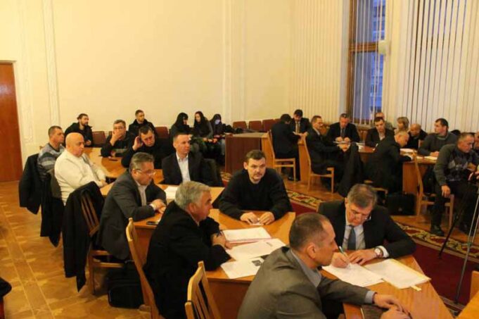 Питання номер один – Реорганізація чи ліквідація вугільної галузі Волині. Питання номер один – Реорганізація чи ліквідація вугільної галузі Волині.