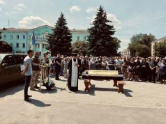 Місто попрощалося з Героєм Антоном Криловим