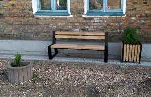 У дворах Нововолинська з’являться нові лавки У-дворах-Нововолинська-з’являться-нові-лавки