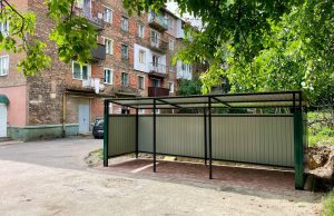 На Шахтарському мікрорайоні у Нововолинську оновлюють сміттєві майданчики На-Шахтарському-мікрорайоні-у-Нововолинську-оновлюють-сміттєві-майданчики