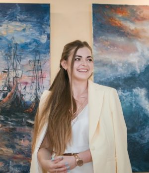 Художниця-Ольга-Русинчук-представила-виставку-картин-“contra-spem-spero”