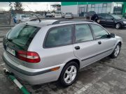 Продам авто V40 Kombi в хорошому стані!