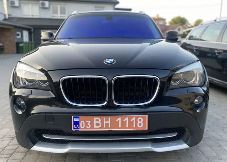 Продам BMW X1 2012