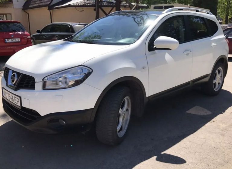 Продам Nissan Qashqai+2 2012