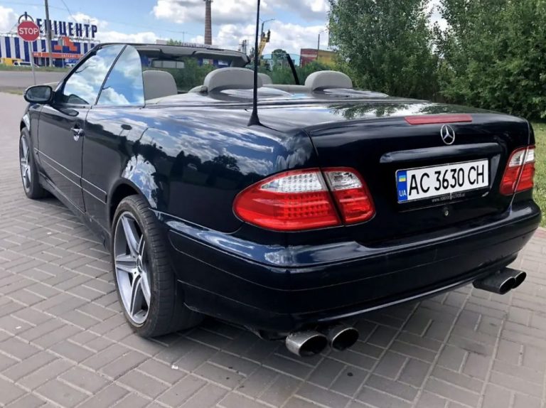 Mercedes-Benz CLK-Class 2000