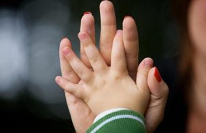 Сім’ї з дітьми можуть звертатися за допомогою до Консультаційного центру Уповноваженого ВРУ з прав людини Сім’ї-з-дітьми-можуть-звертатися-за-допомогою-до-Консультаційного-центру-Уповноваженого-ВРУ-з-прав-людини