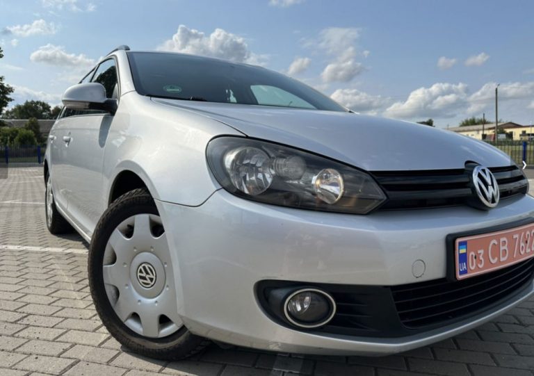 Продам Volkswagen Golf 2011