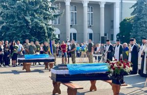 Сьогодні всією громадою віддали шану двом Героям, які загинули заради України