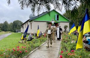 Знову ми схилили голови у скорботі та провели в останню путь Героя Вячеслава Толстобрюха