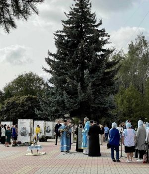 У-День-Захисників-та-Захисниць-України-вшановуємо-полеглих-за-нашу-державу-земляків:-фоторепортаж