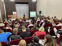 Нововолинським ліцеїстам розповіли про трагедію Бабиного Яру Нововолинським-ліцеїстам-розповіли-про-трагедію-Бабиного-Яру