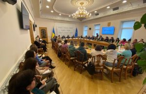 Родини військовополонених і зниклих безвісти військових зустрілися з уповноваженим Верховної Ради України з прав людини Родини-військовополонених-і-зниклих-безвісти-військових-зустрілися-з-уповноваженим-Верховної-Ради-України-з-прав-людини