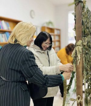 У-Нововолинську-відкрили-ще-одну-локацію-для-плетіння-маскувальних-сіток