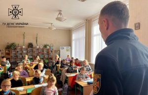 Фахівці ДСНС провели єдині уроки безпеки для ліцеїстів Нововолинської громади