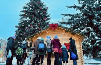 Помічники святого Миколая вже розпочали роботу у Нововолинську Помічники-святого-Миколая-вже-розпочали-роботу-у-Нововолинську