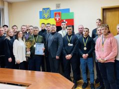 Міський голова вручив кубок та медалі ФК«Шахтар-Нововолинськ» за друге місце на Чемпіонаті Волині Міський-голова-вручив-кубок-та-медалі-ФК«Шахтар-Нововолинськ»-за-друге-місце-на-Чемпіонаті-Волині
