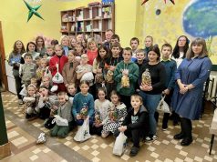 Вихованців дитячо-юнацького центру «Відродження» привітали з прийдешніми святами Вихованців-дитячо-юнацького-центру-«Відродження»-привітали-з-прийдешніми-святами