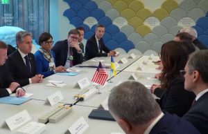 Зеленський зустрівся із Блінкеном: Обговорили оборонну співпрацю зі США. ВIДЕО Зеленський-зустрівся-із-Блінкеном:-Обговорили-оборонну-співпрацю-зі-США.-ВiДЕО