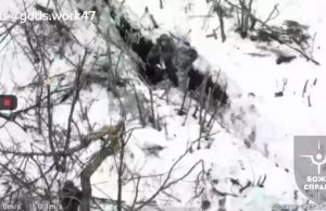 Окупант намагається збити дрон з гранатомета на Авдіївському напрямку. ВIДЕО Окупант-намагається-збити-дрон-з-гранатомета-на-Авдіївському-напрямку.-ВiДЕО