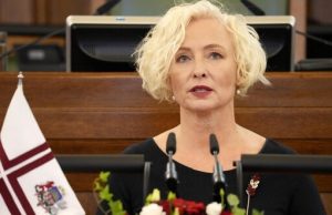 Спікерка парламенту Латвії Мієріня прибула з візитом в Україну. ВIДЕО Спікерка-парламенту-Латвії-Мієріня-прибула-з-візитом-в-Україну.-ВiДЕО